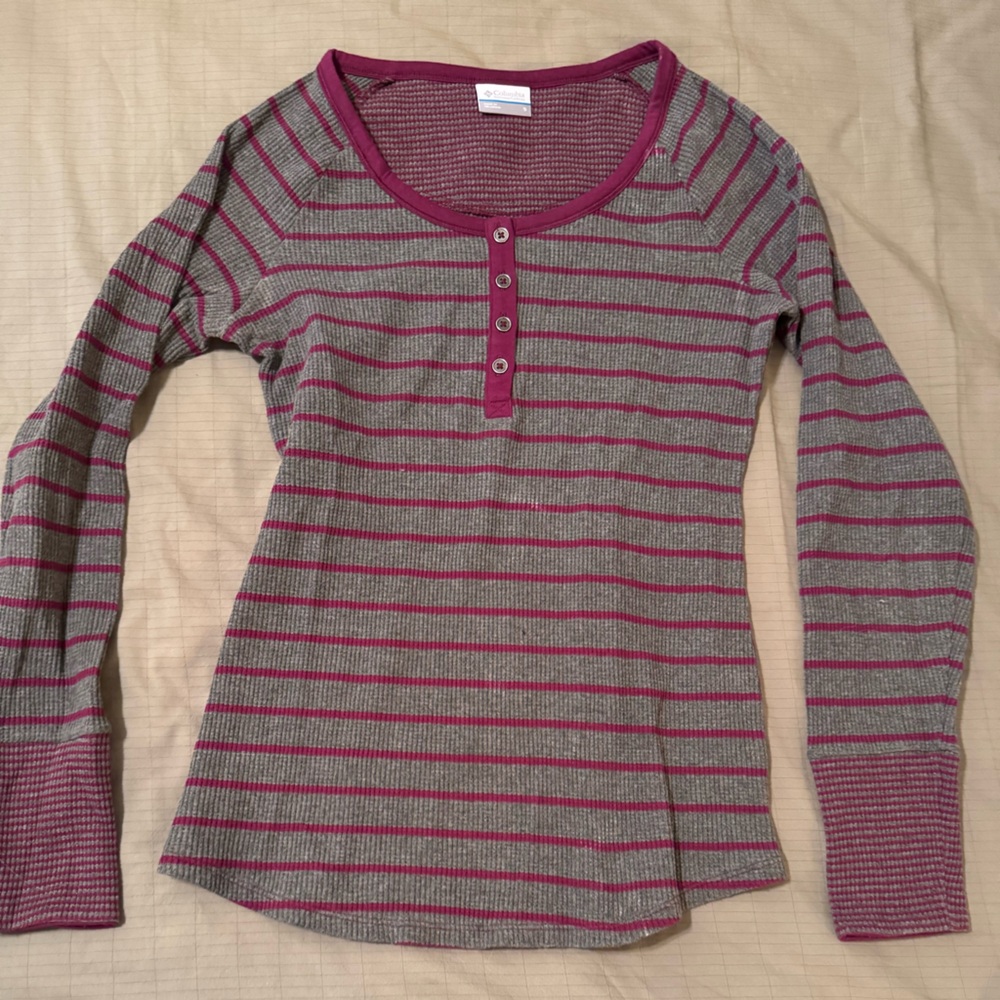 Columbia Purple and Gray Henley Thermal. Size S. Like New. Worn Once.